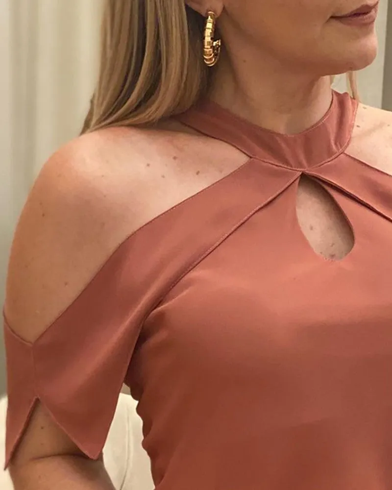Cold Shoulder Cutout Front Short Sleeve Top