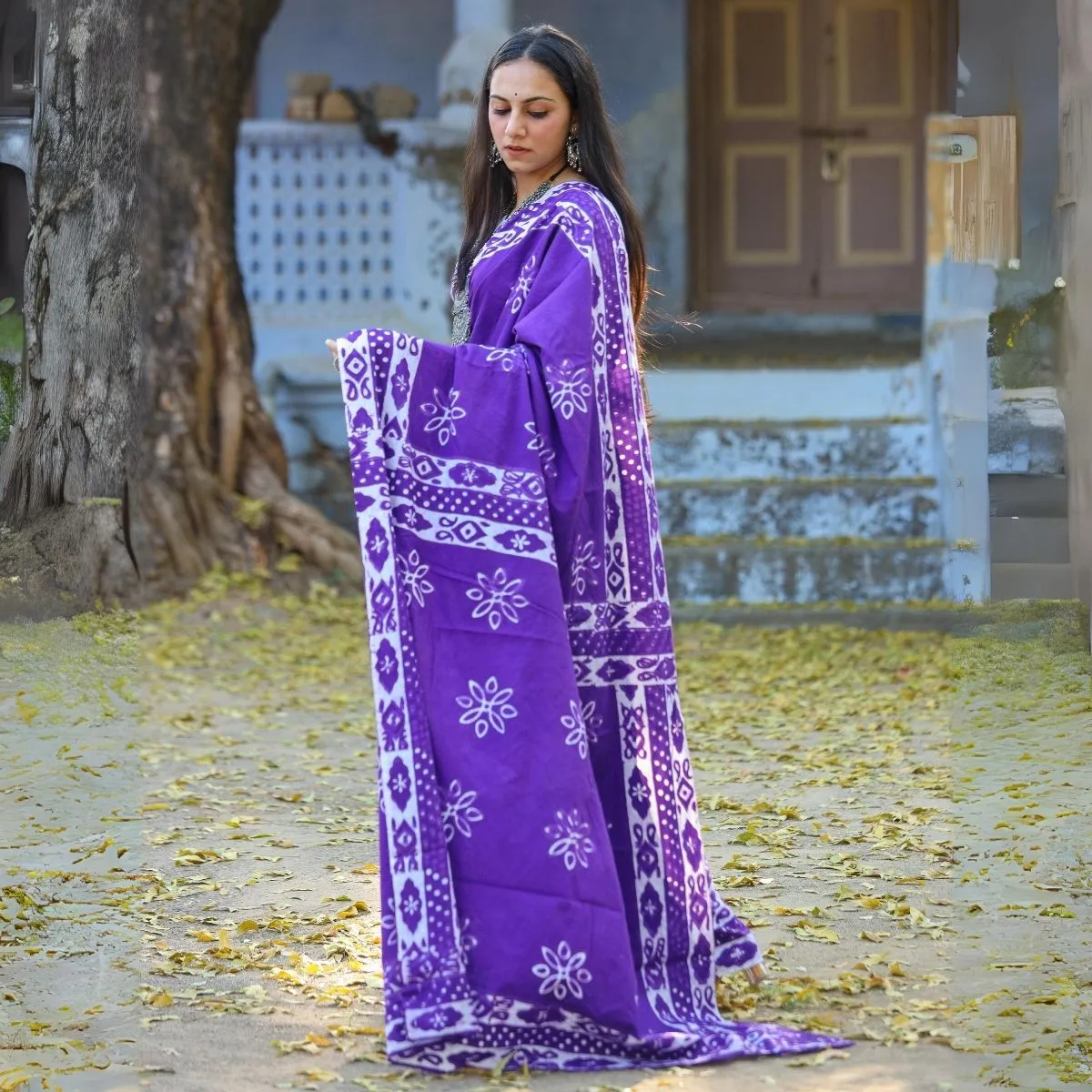 Purple & White Muslin Saree | Artistic Batik Print | Office Wear | Festive