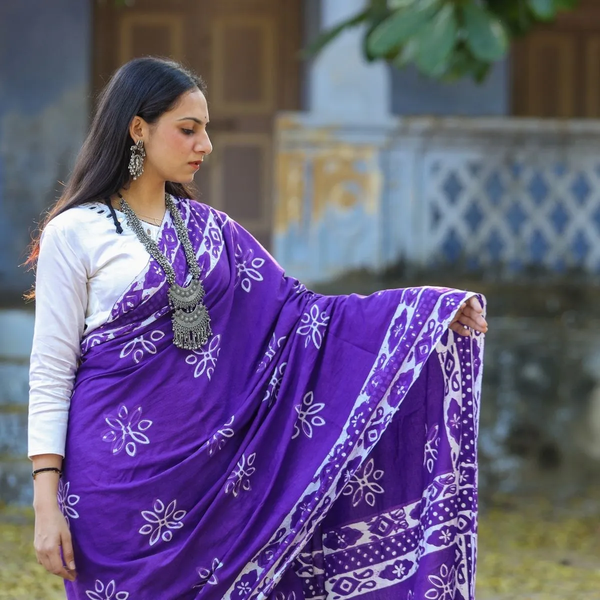 Purple & White Muslin Saree | Artistic Batik Print | Office Wear | Festive